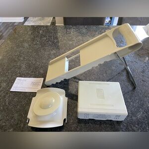 Pampered Chef Ultimate Mandoline
